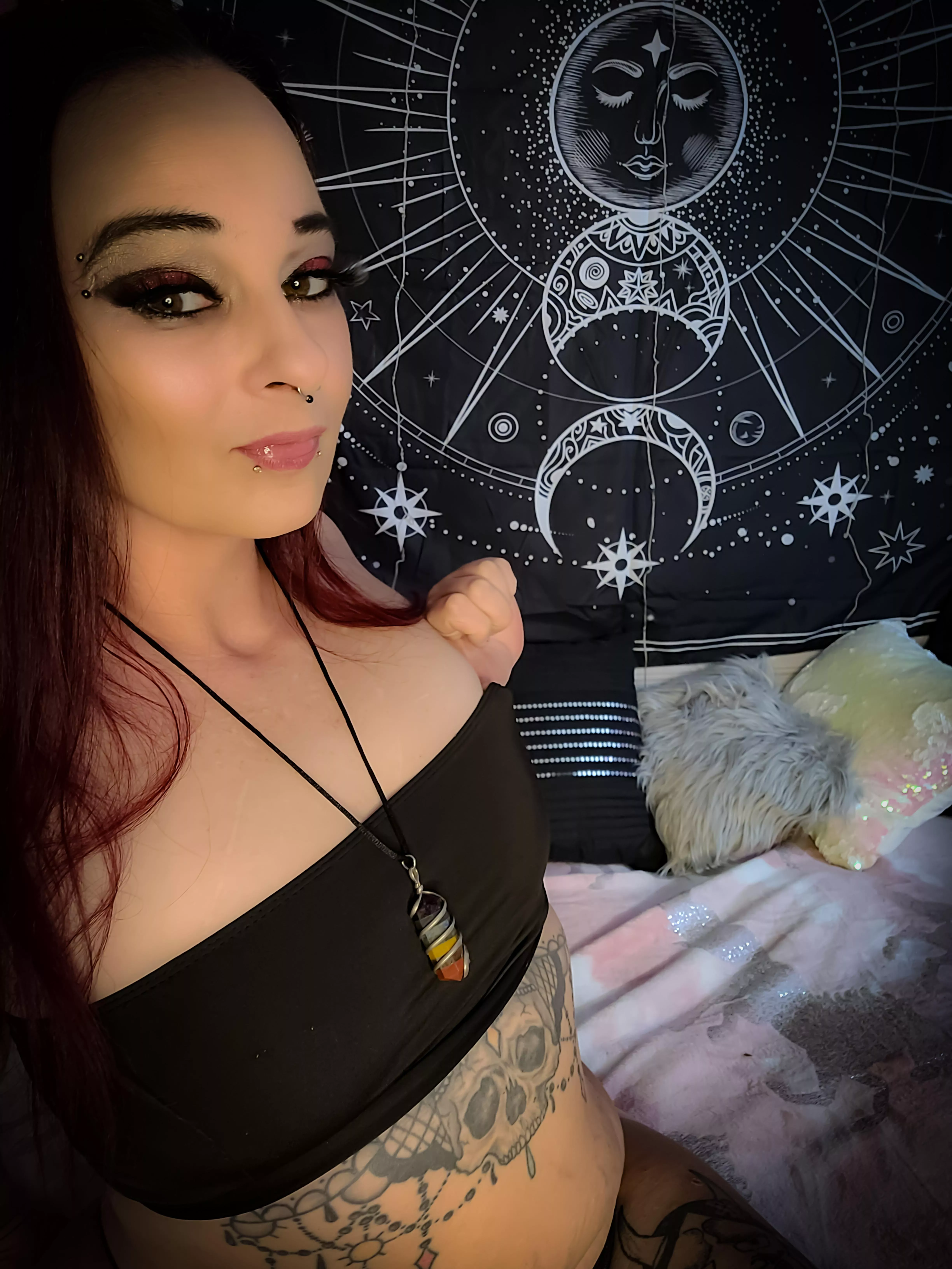 a bra would look weird with this top 🤔 posted by kinkqueen13x