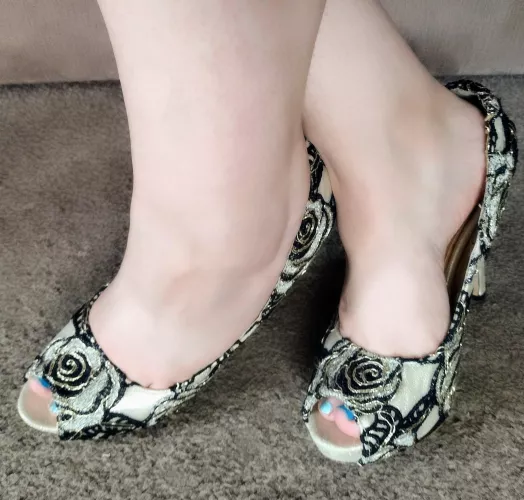 A close up for you by LadyFabulous90