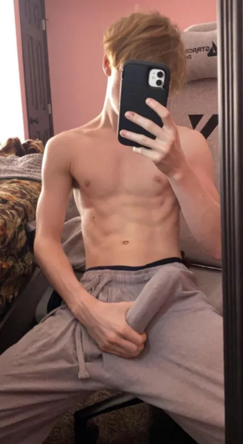 A cock like mine needs served. by PussyPleasin