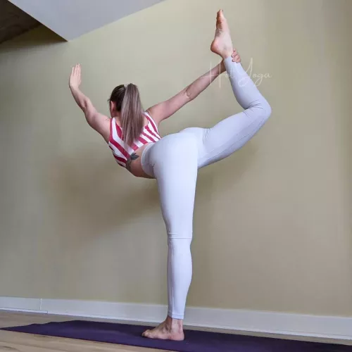 A cute crop and yoga pants, what could be better? by hot_yoga