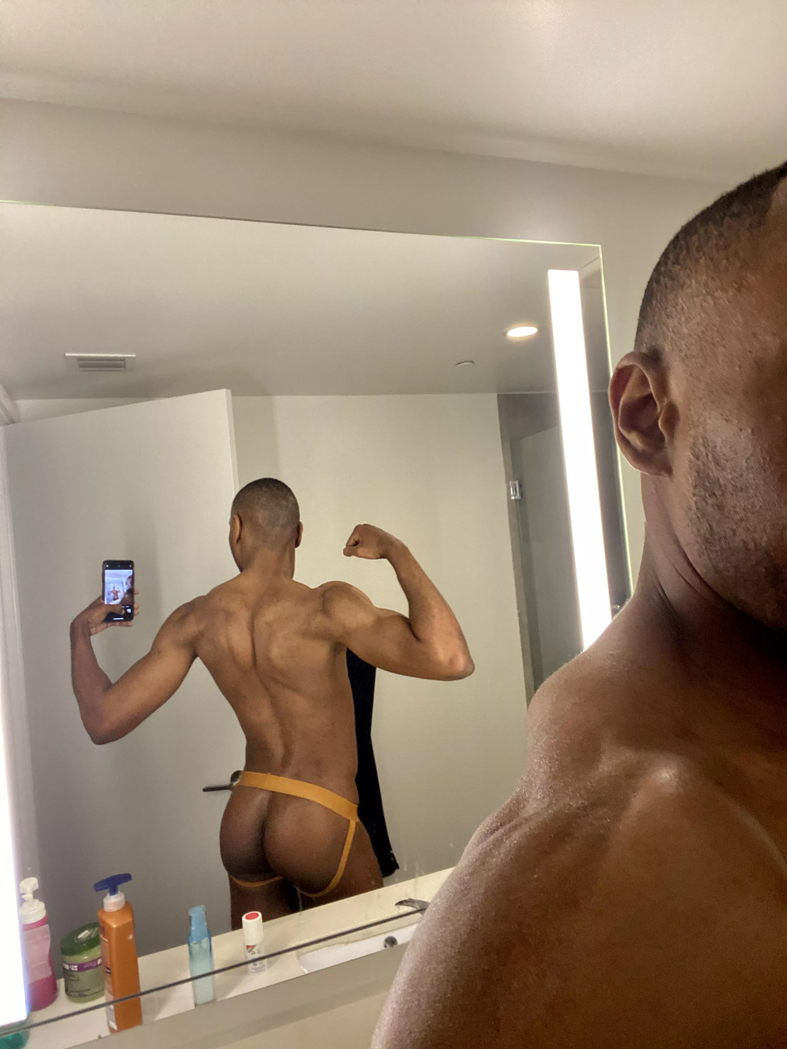 A gift pair of jocks posted by FriendlyAstronaut824