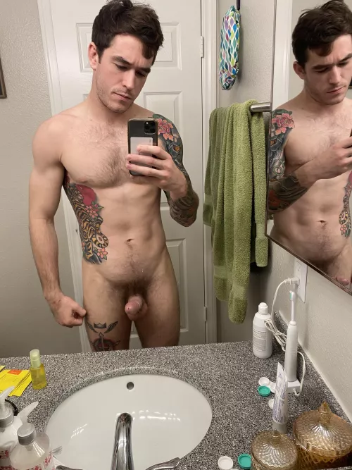 A good slut sucked the soul outta me last night, and I’m still hard by spencIrons