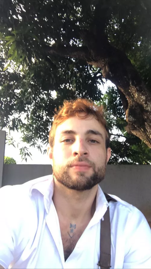 A hi from far far away... 🌅 by Adrian_Bott