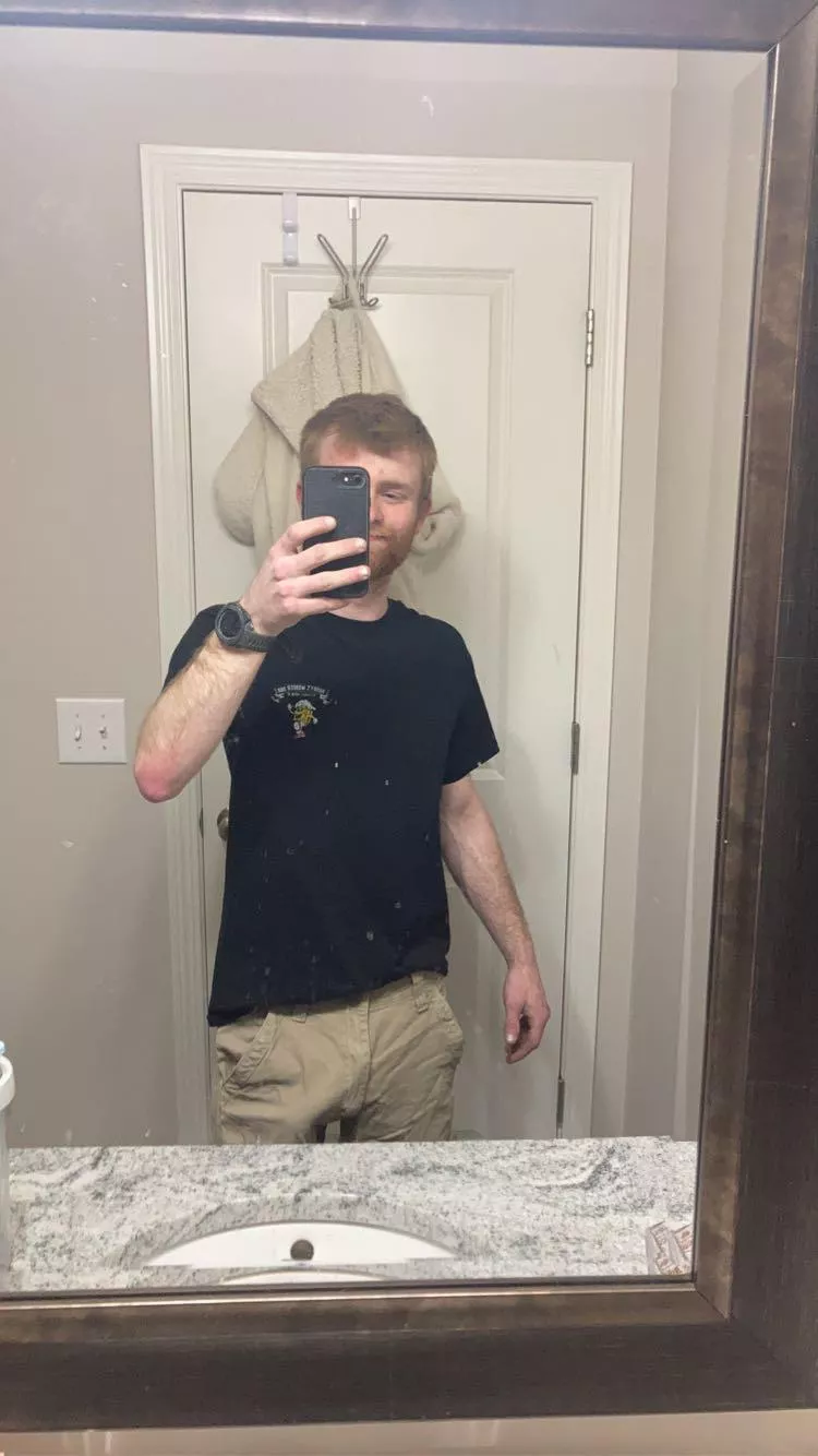 A huge struggle to find pants that fit my waste that don’t show too much 🤷🏼‍♂️ posted by mastermcodu