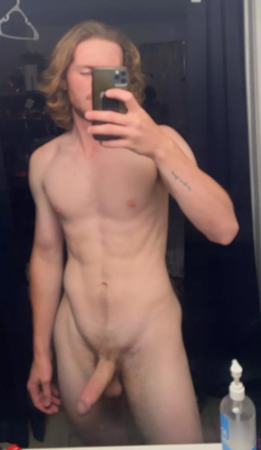 a lil blurry 😮‍💨 posted by askyamannn