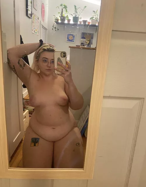 A lil something to grab onto 🥴 by cloudsyxo