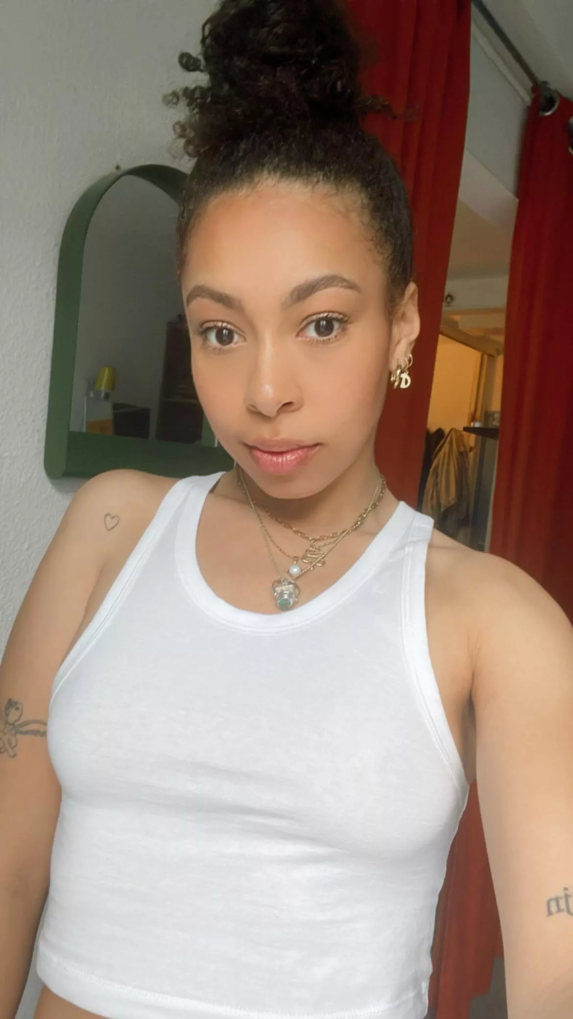 A little after yoga selfie. Hope you think I look cute posted by Misscharlierose