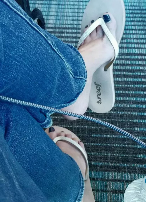 A little dangle for my work mate. Would you approve? by blameme2