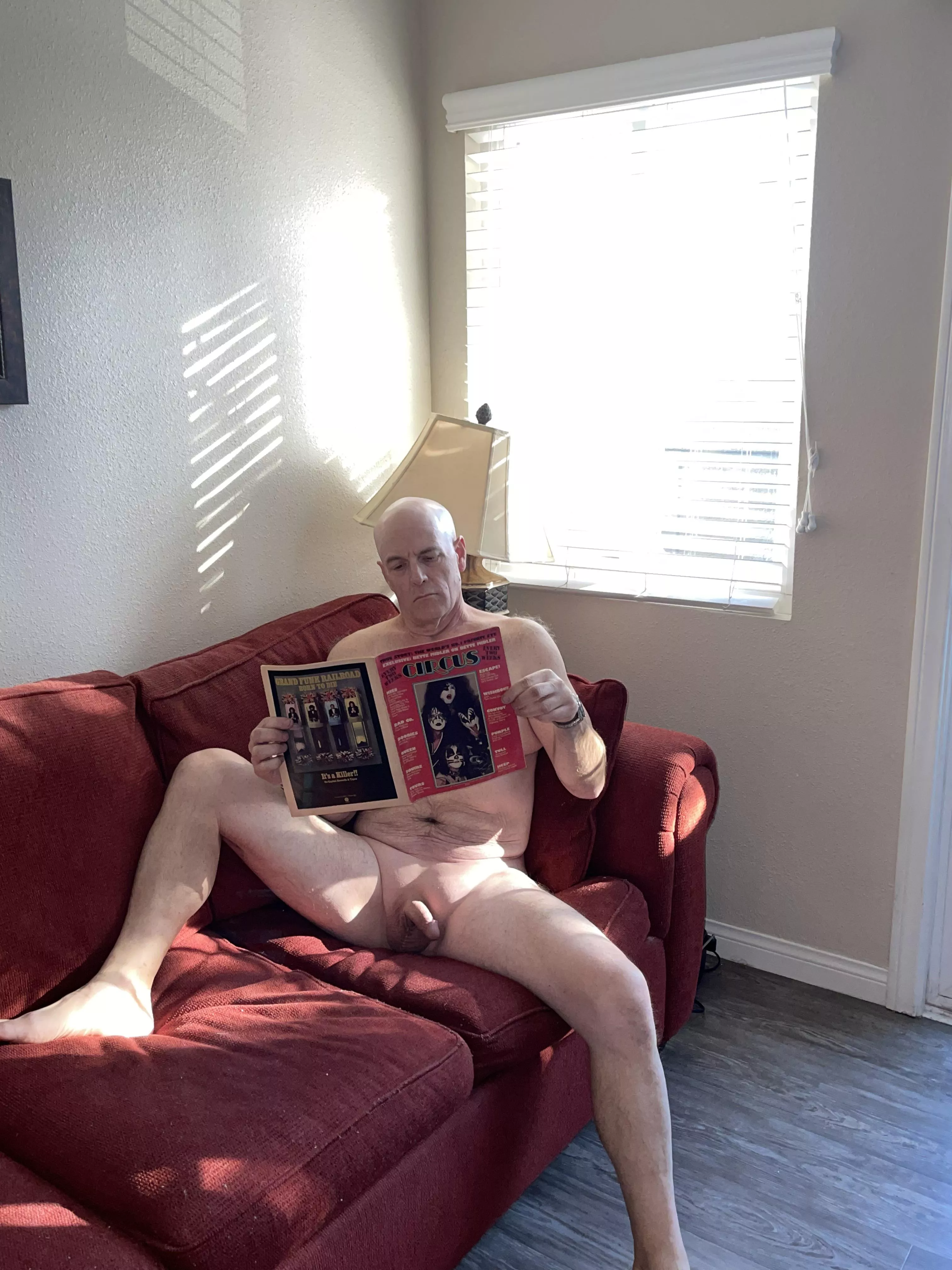 A Little Light Reading posted by smoothshave