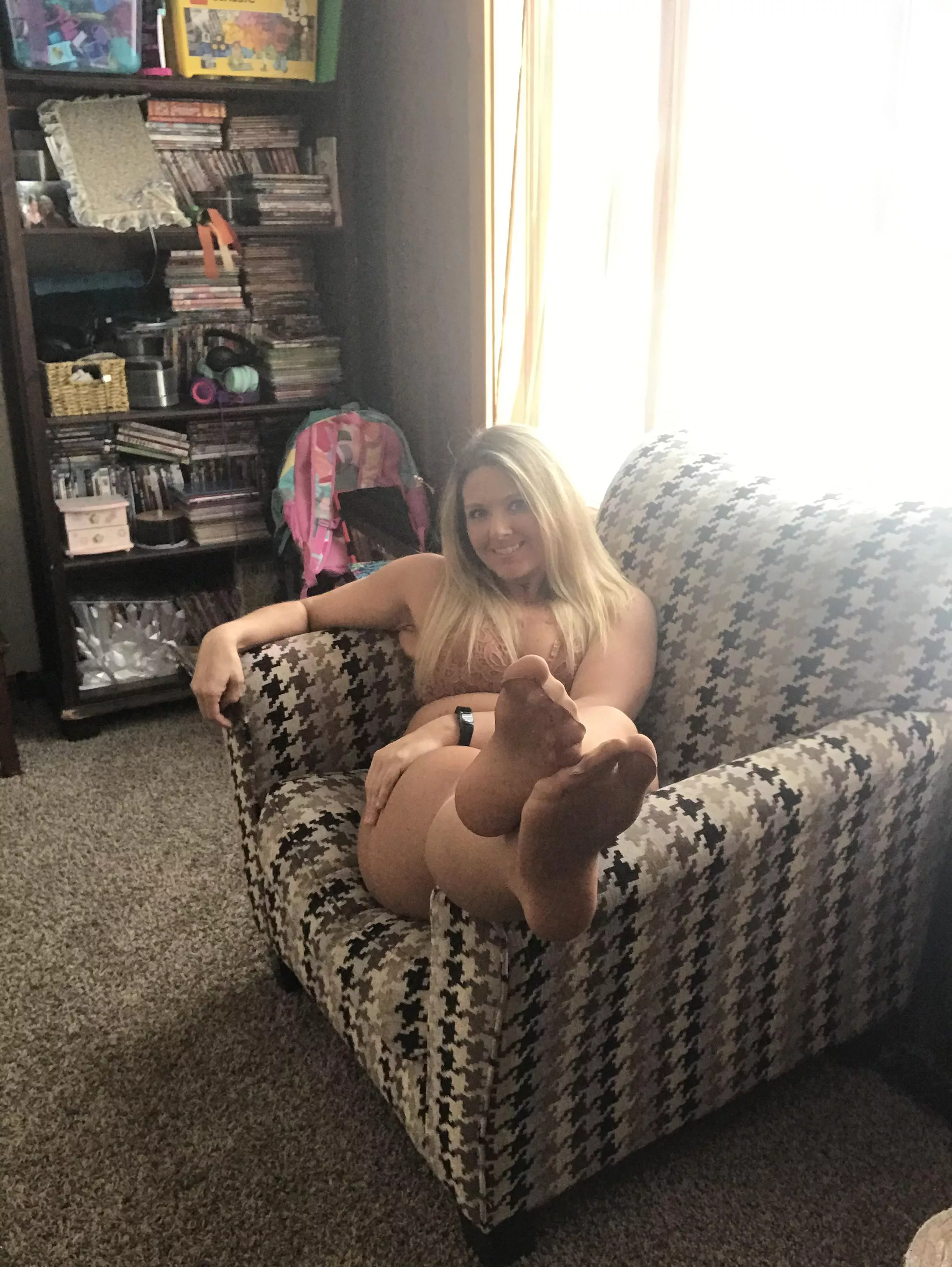 A little lounging in my tan pantyhose 😊 posted by TheAshleyFlowers