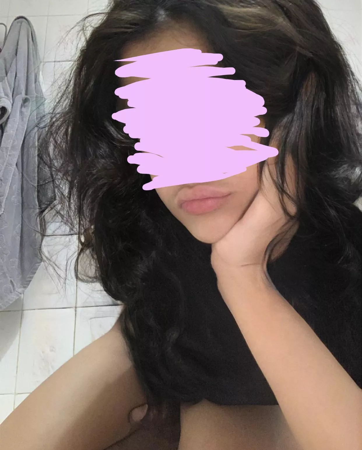 A little sneak peek of the tip 👀❤️ posted by Mochii_is_cute