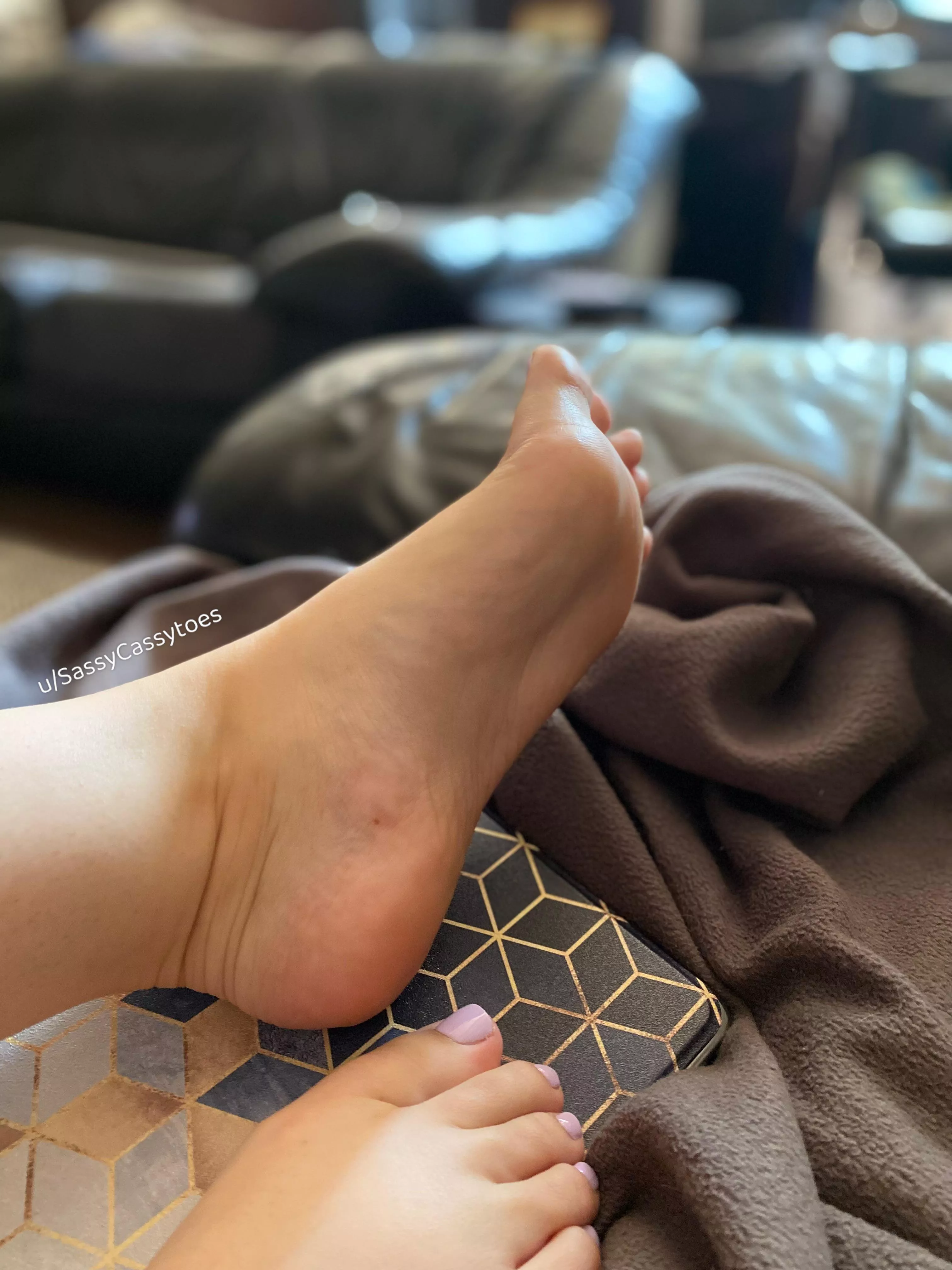 A little sole on a Friday night posted by SassyCassytoes