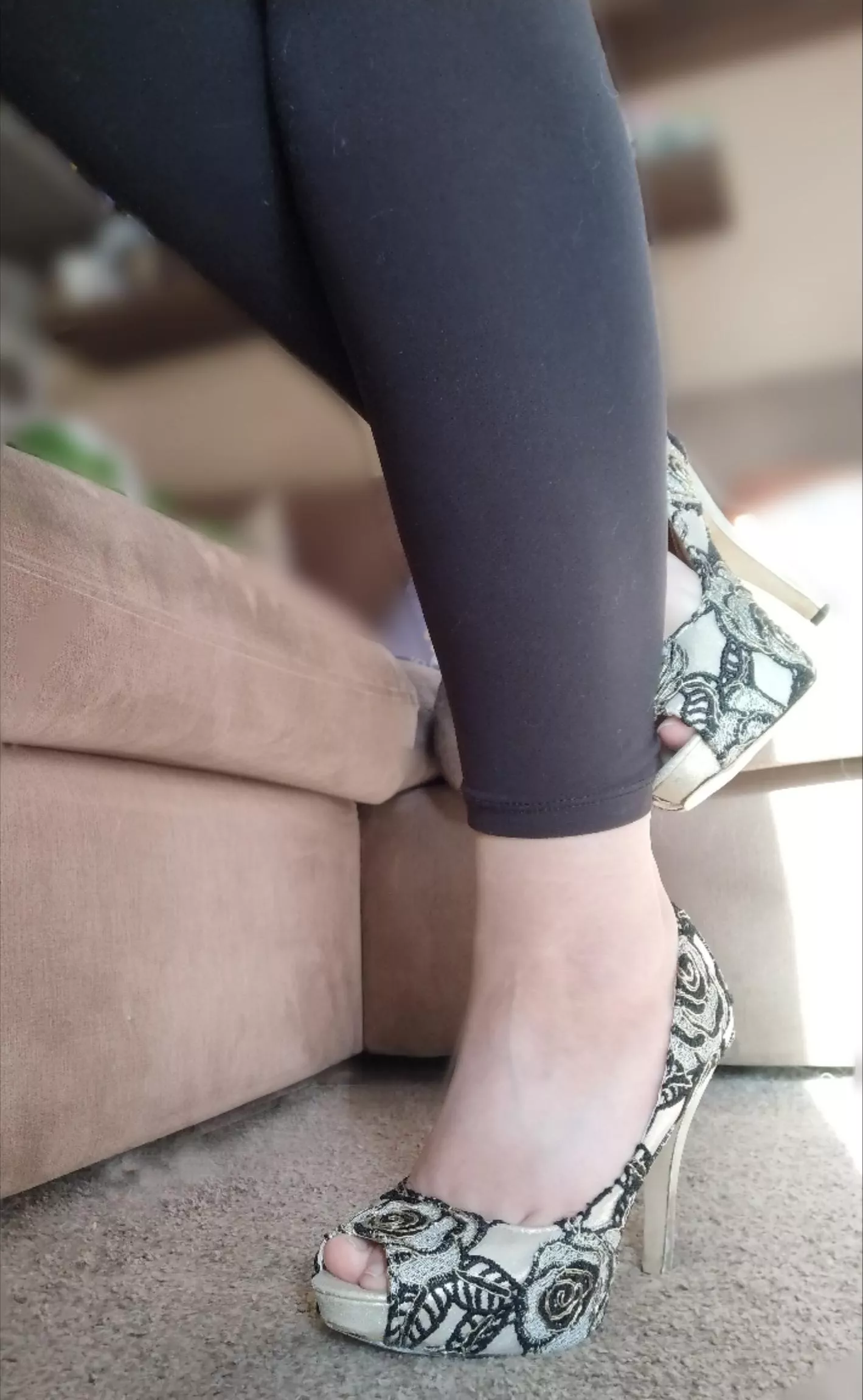 A little something to brighten your Monday posted by LadyFabulous90