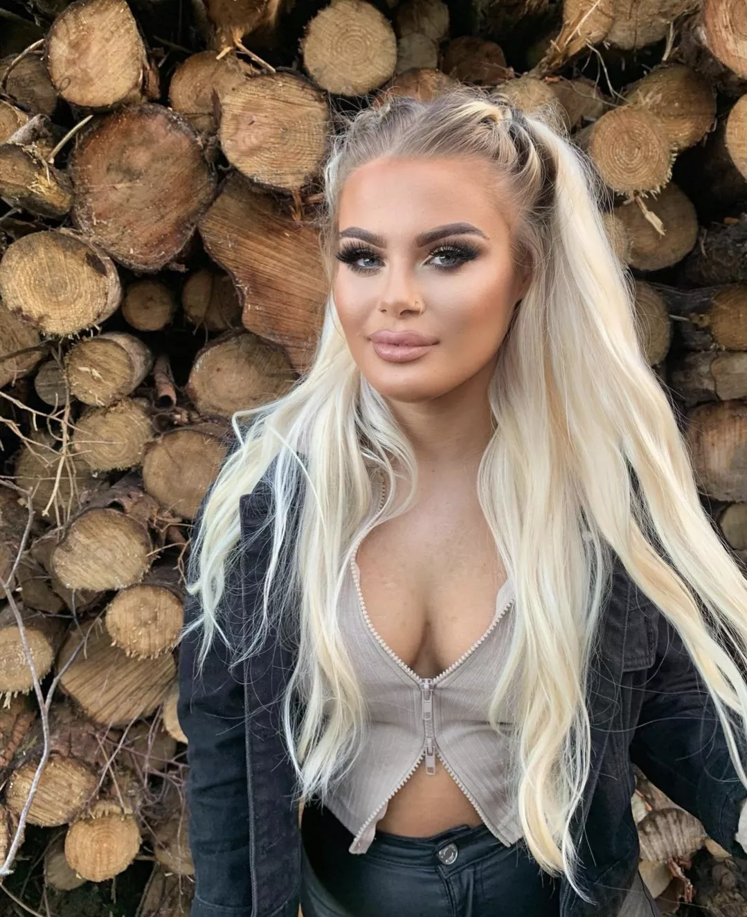 a little tease posted by Suspicious_Travel601