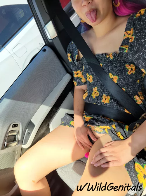 A little too busy enjoying myself to notice anyone staring [f] by WildGenitals