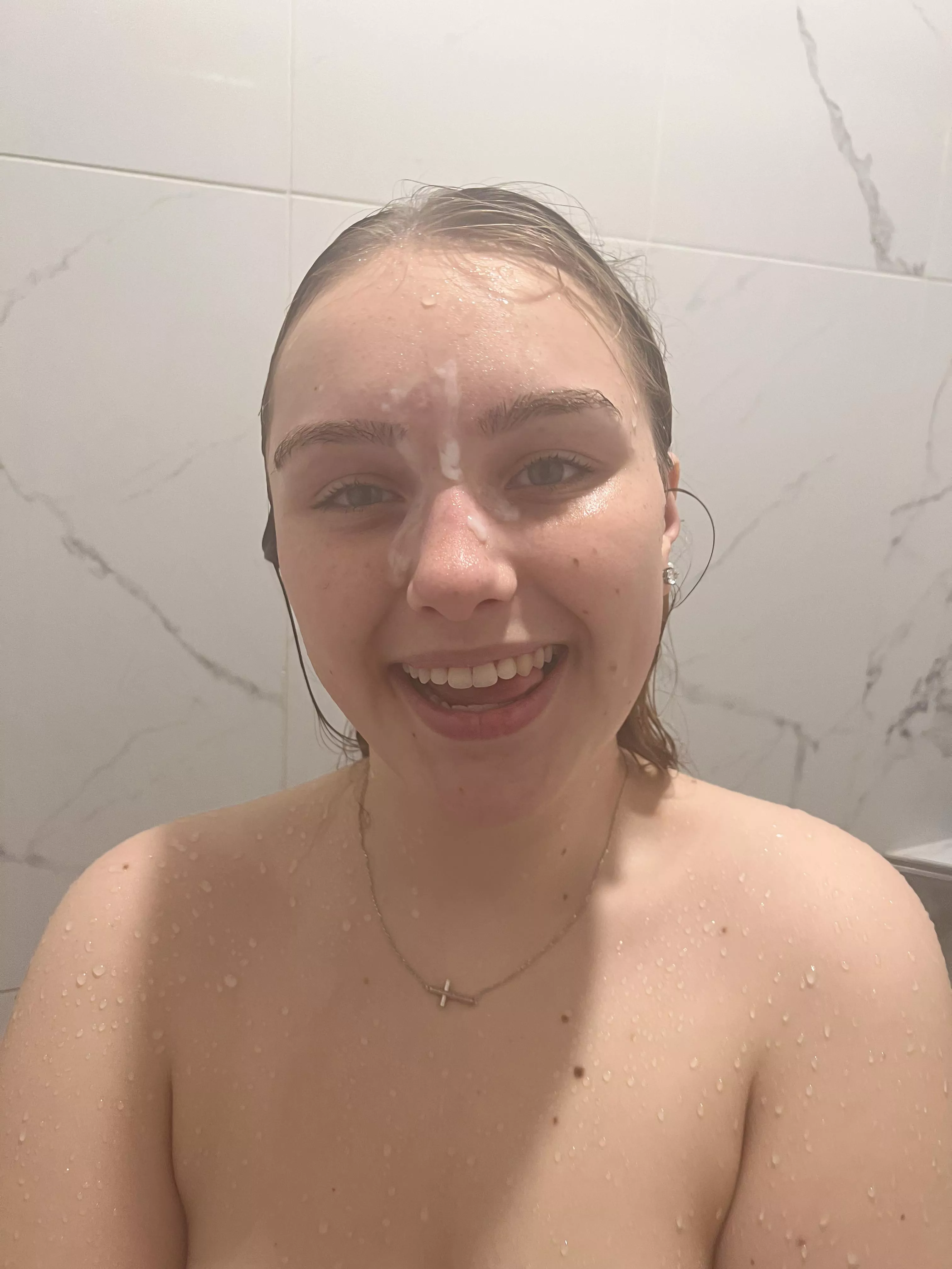 a morning shower facial posted by rosikarterkiss