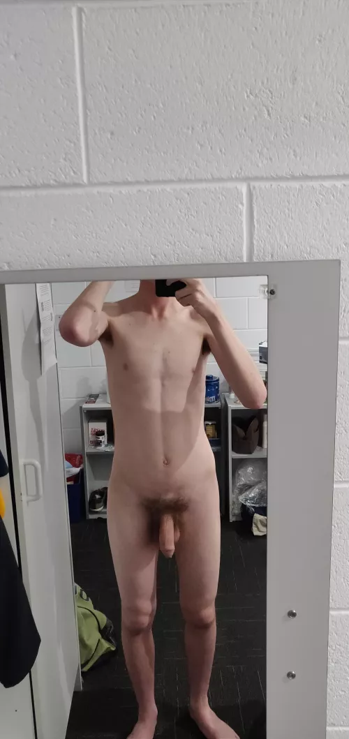 A newbie here M (20, ~60kg, 5'10