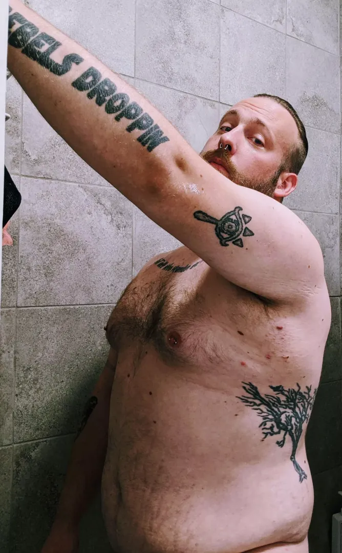 A Nice Shower After a Long Day posted by FarScape8