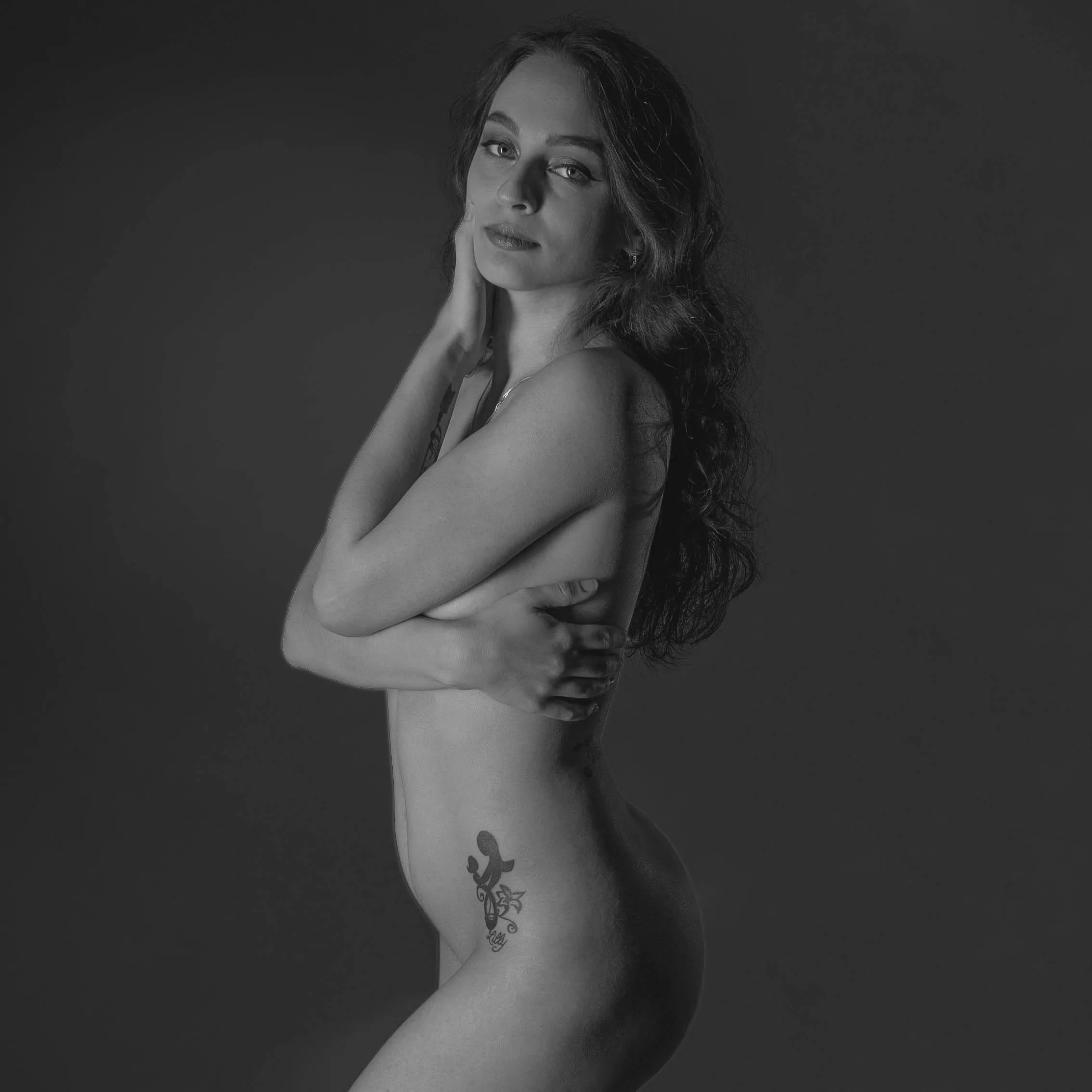 A noir beauty posted by Lucstar_89