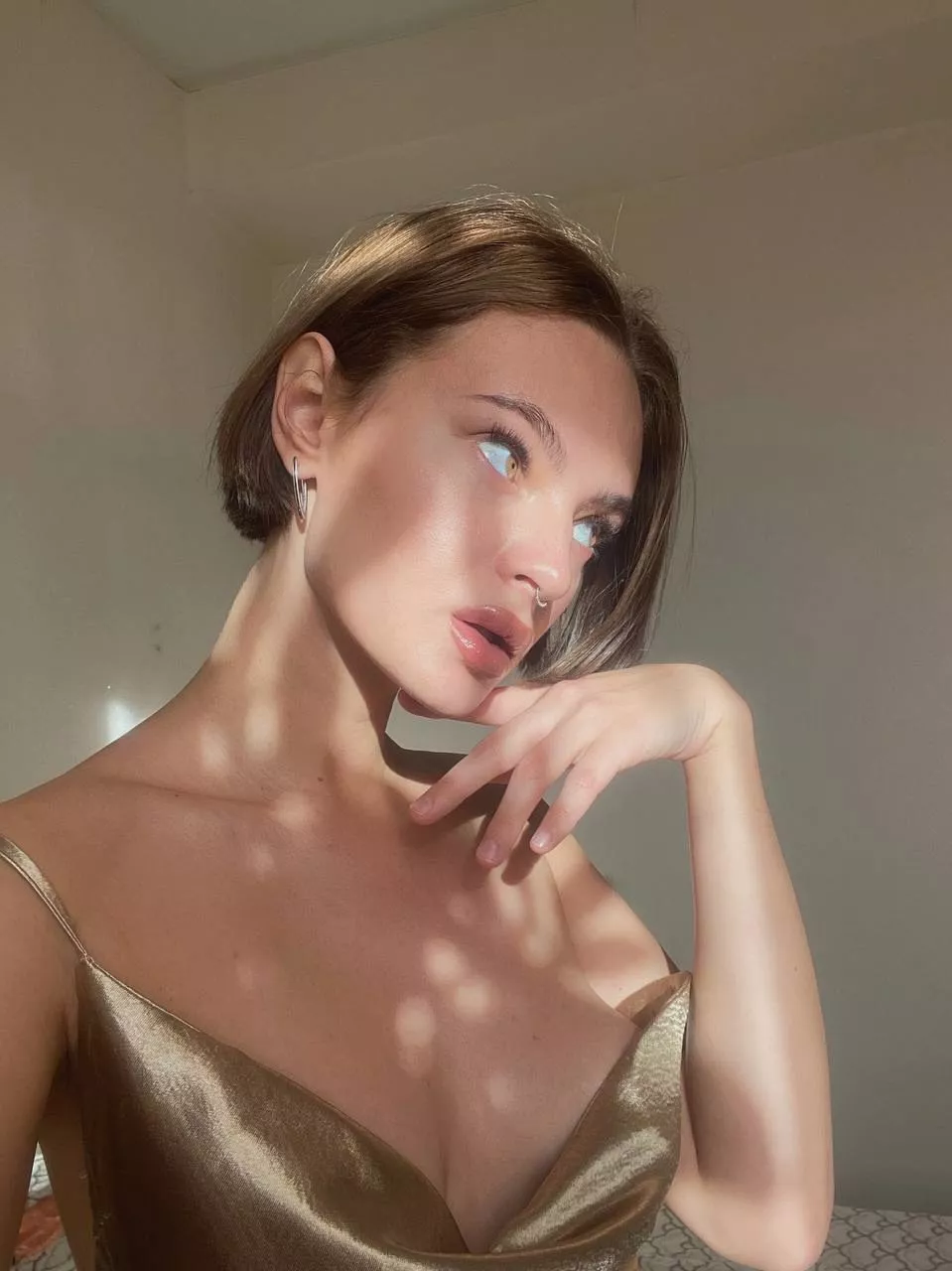 A sneak peek of my tits? posted by thevagabondabsurdity