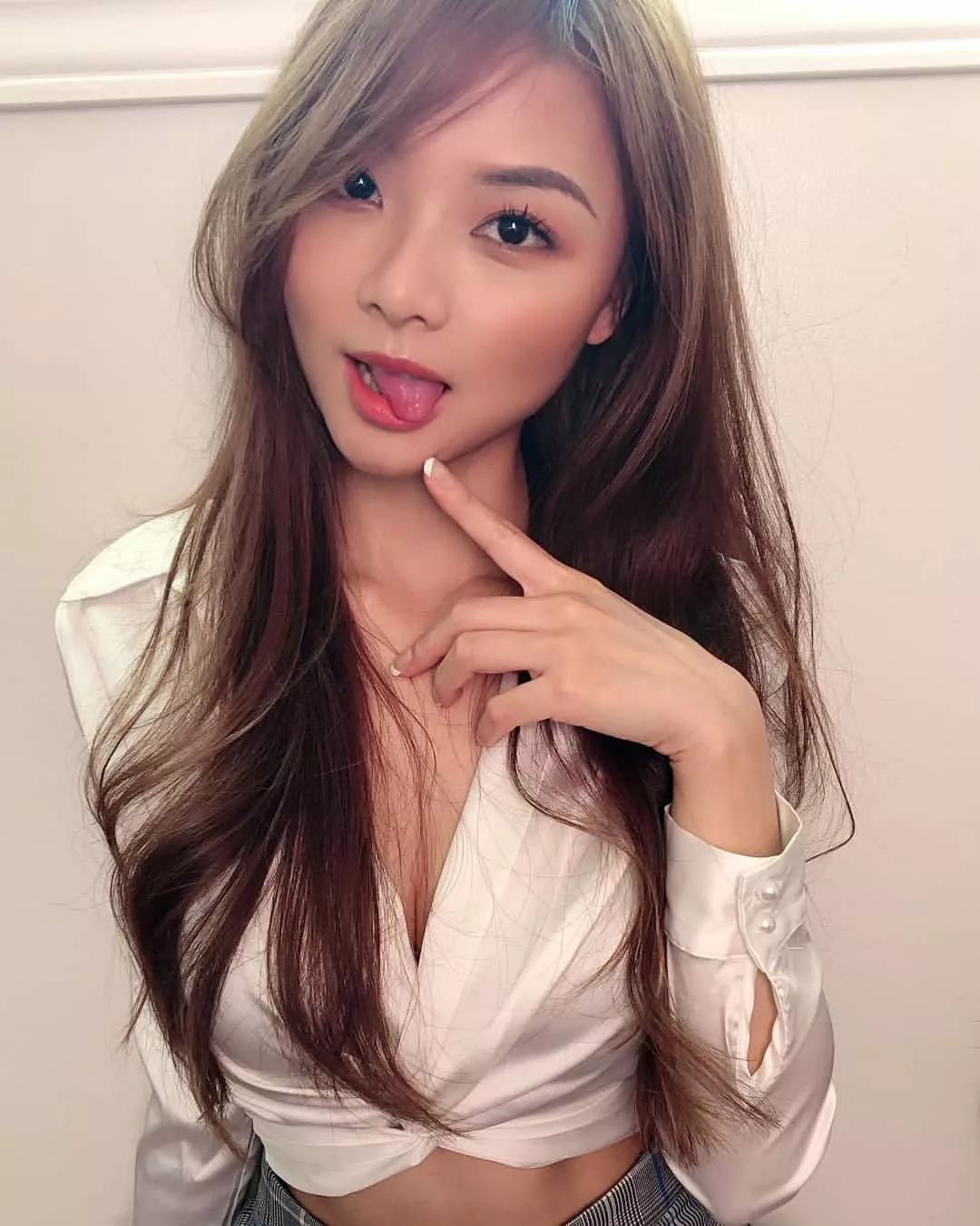 A taste please posted by kinkykat977