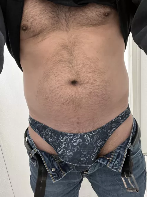 A work day selfie by blackandcremeharley