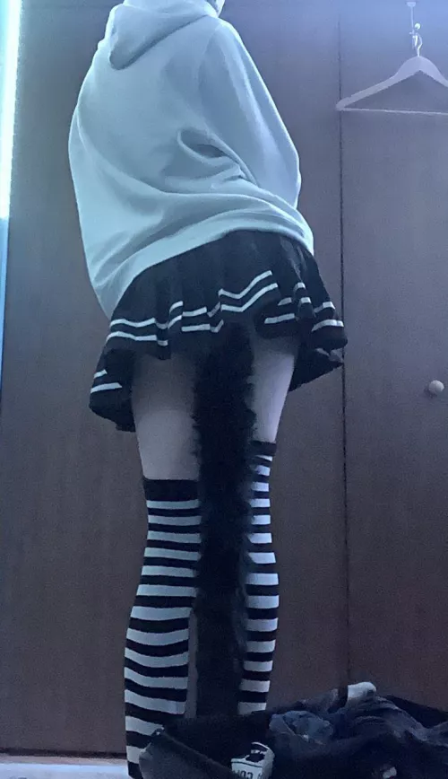 Aaaah~! Here! Old photo, first post on this new account, wondering if I should do more? :3 (Don’t worry~ my bum is covered in this photo -w- ) by MaxMatsumot0