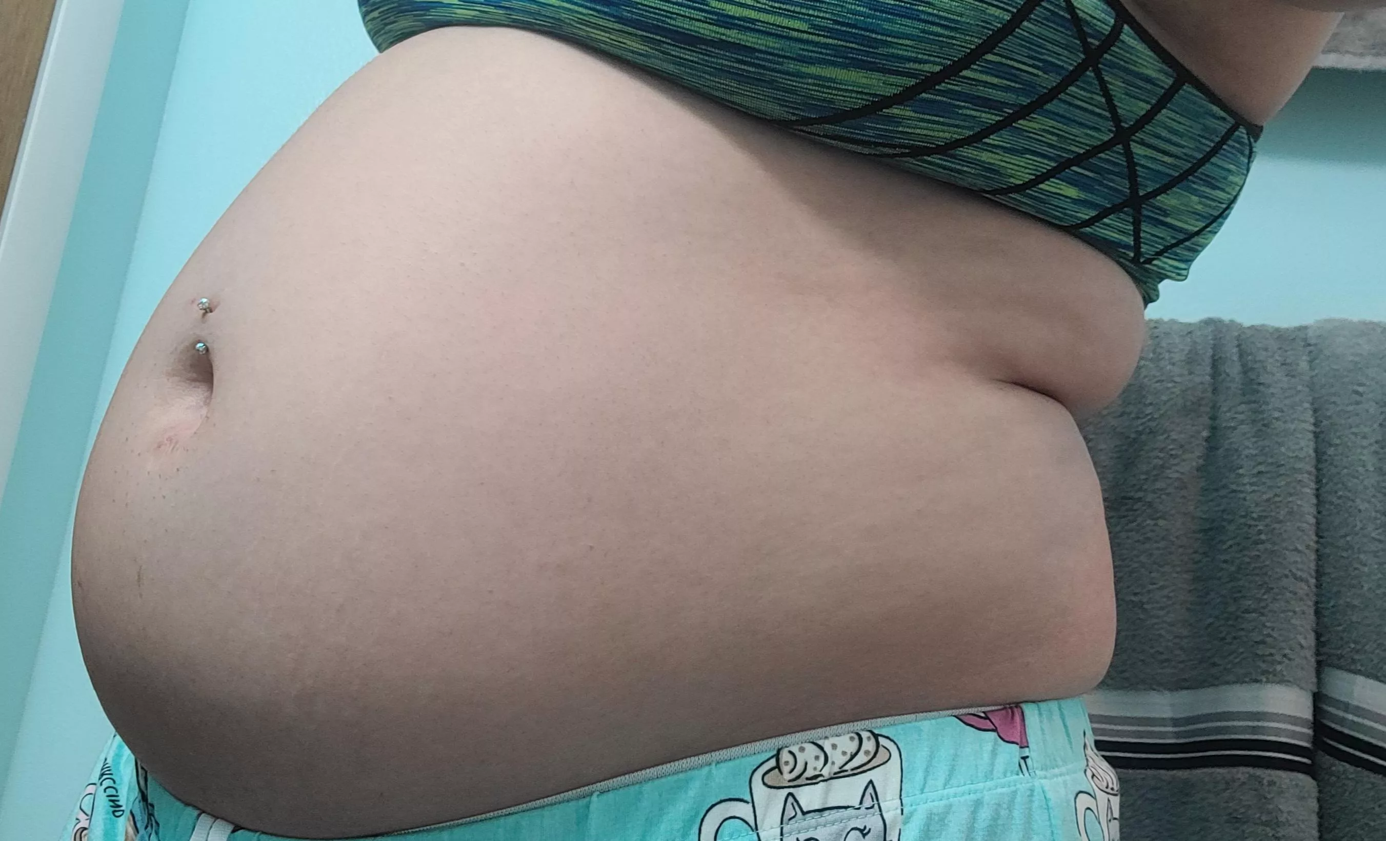 About to go eat some more 😋 posted by throwawayfeedee18