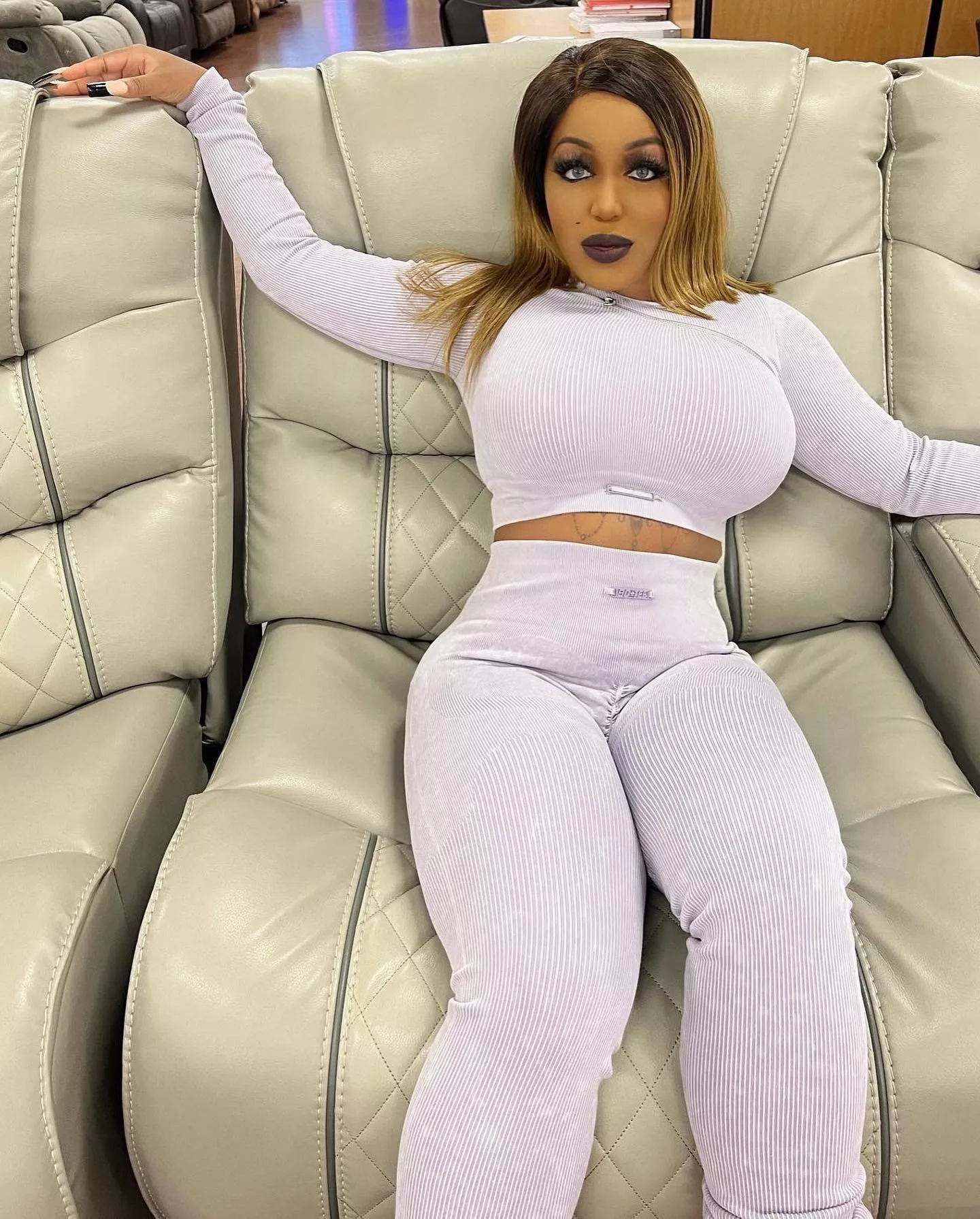 About to go workout do you wanna join me ? 😉 posted by Tiffany_Butterfield