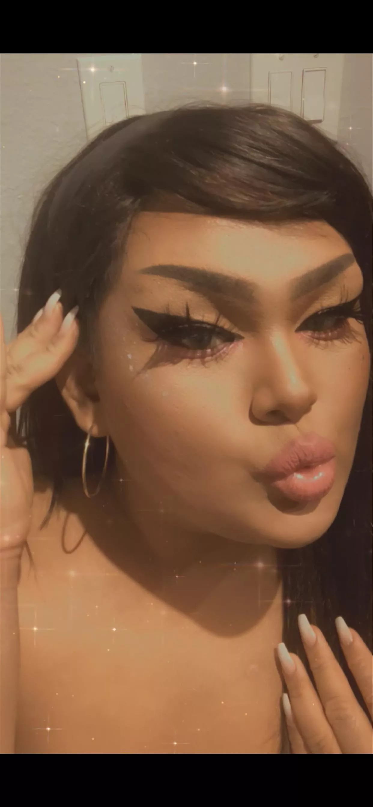 accepting all daddy applications 😋 posted by gagaoohlala123