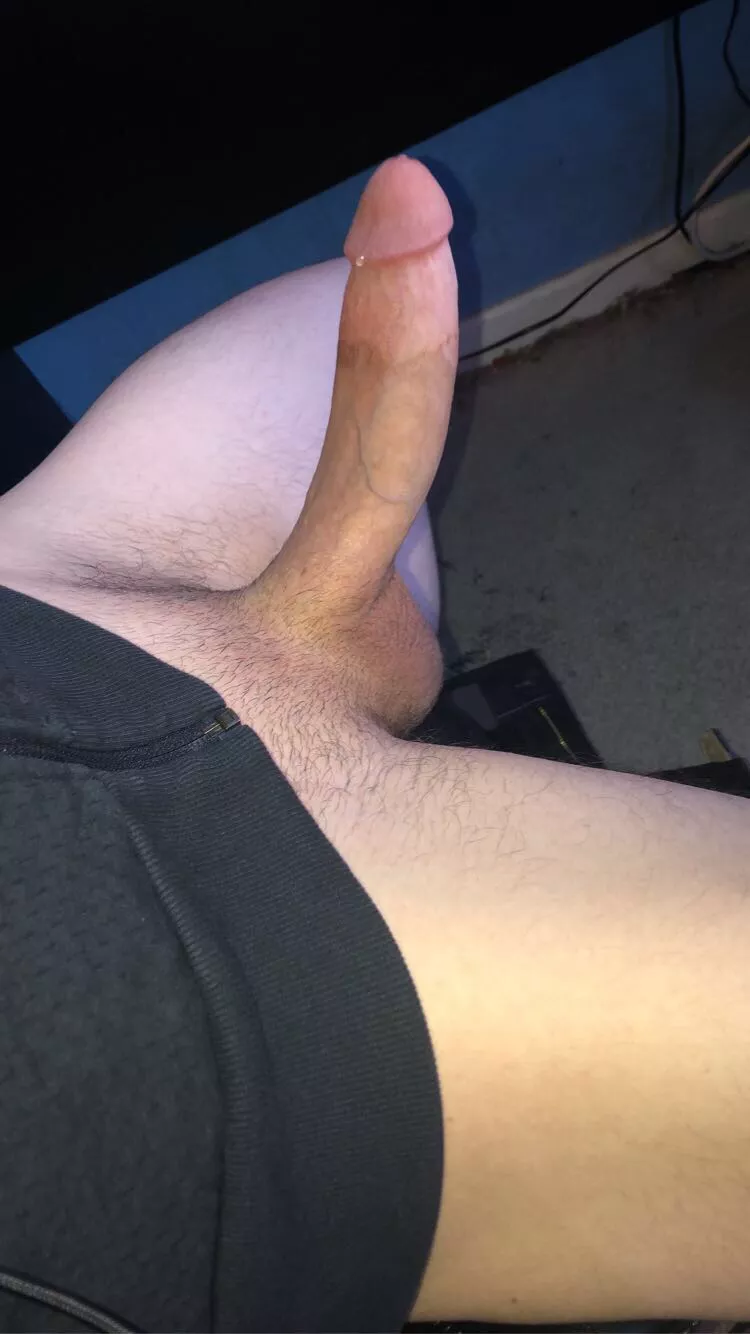 Aching and dripping 😩 posted by dootdoot193