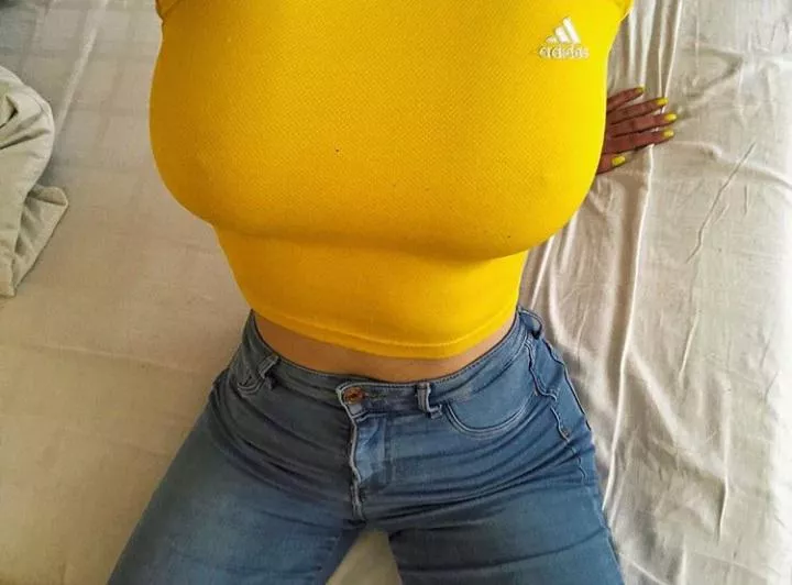 addidas must pay me sponsorship posted by AmeliaJacksn