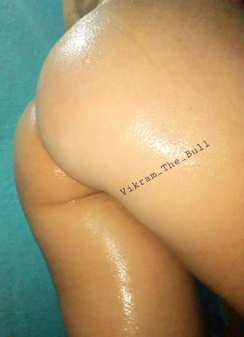 Adorable and sexy milf body.. It was damn hot to pound her deep and exploring her body to fullest. by vikramthebull