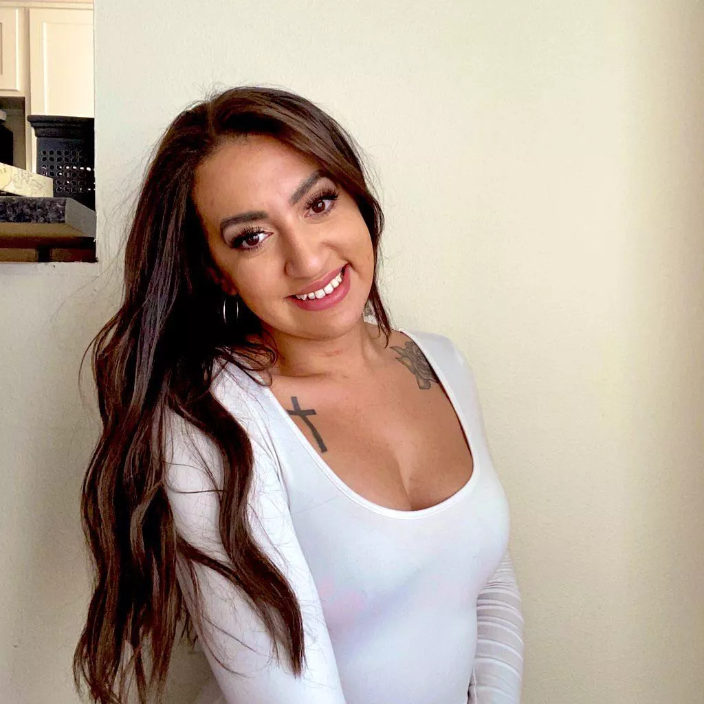 african american & caucasian ✨ happy Saturday everyone 🌻 posted by BleezysnButterflies