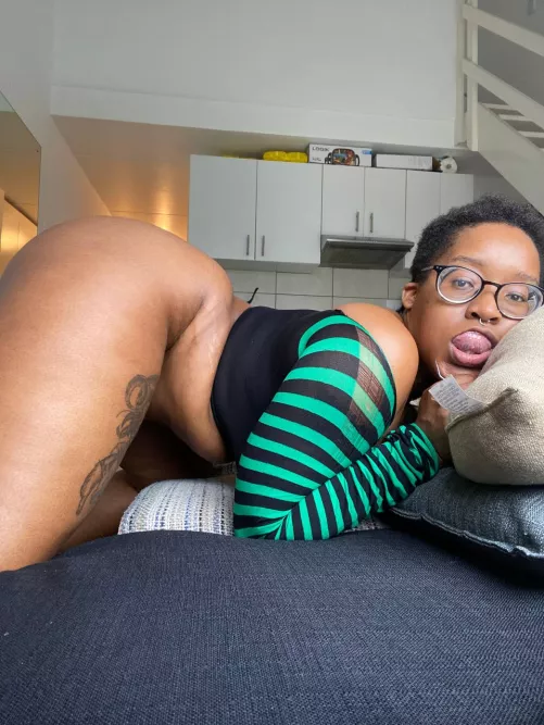 African slut by African-Goddess_