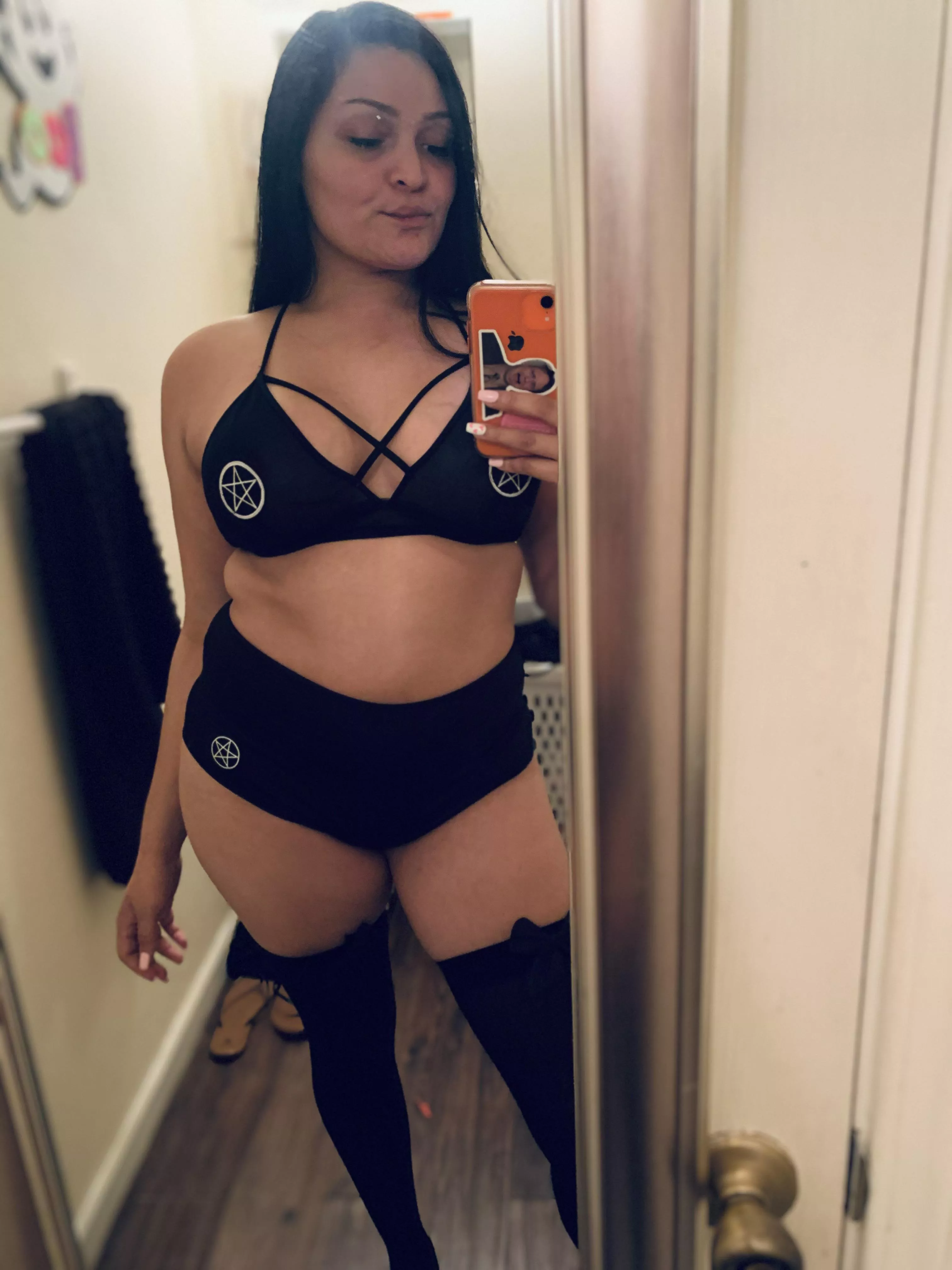 After 2 kids i still look bangin ;) posted by Logical-Command