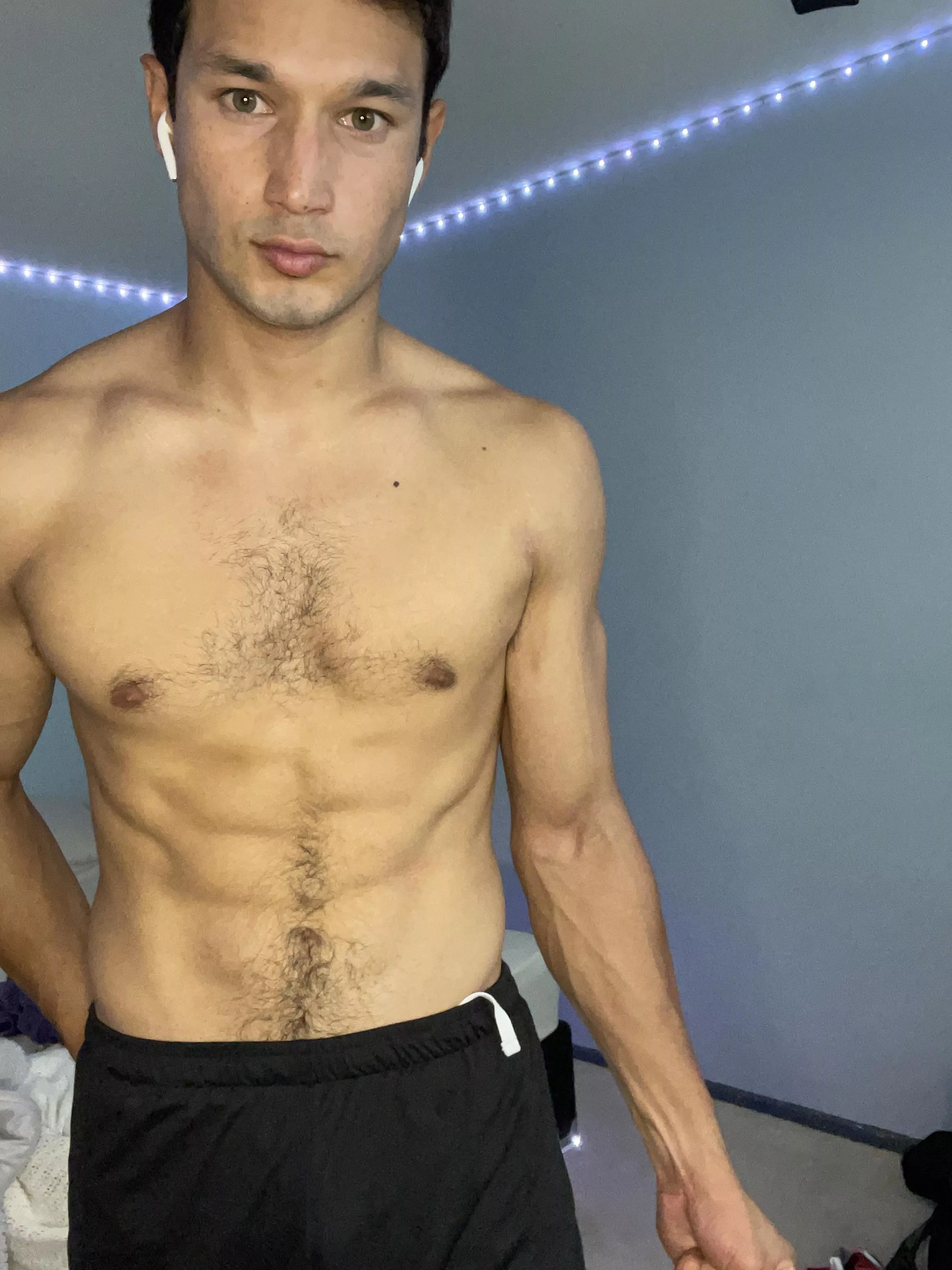 After a weight sesh posted by Longjumping-Pair-816