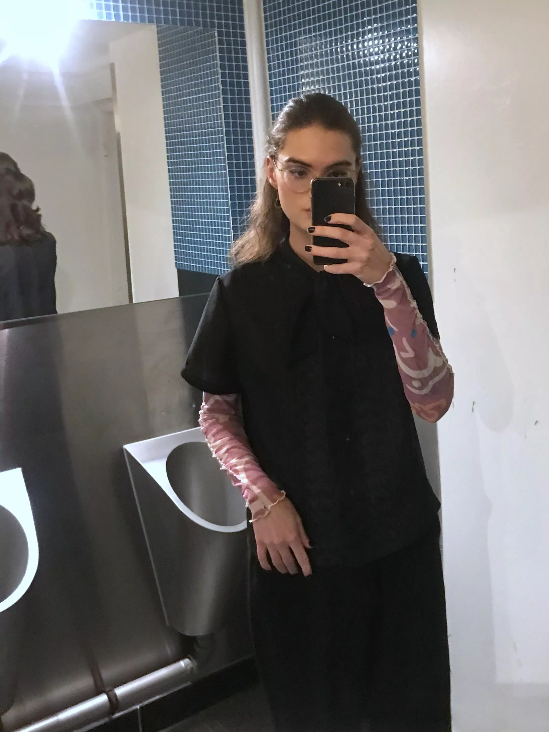 After an awkward interaction with a man who told me “this is the men’s room”, I went into the hallway and peed on the floor 😇🤭 posted by DisasterNamedAster