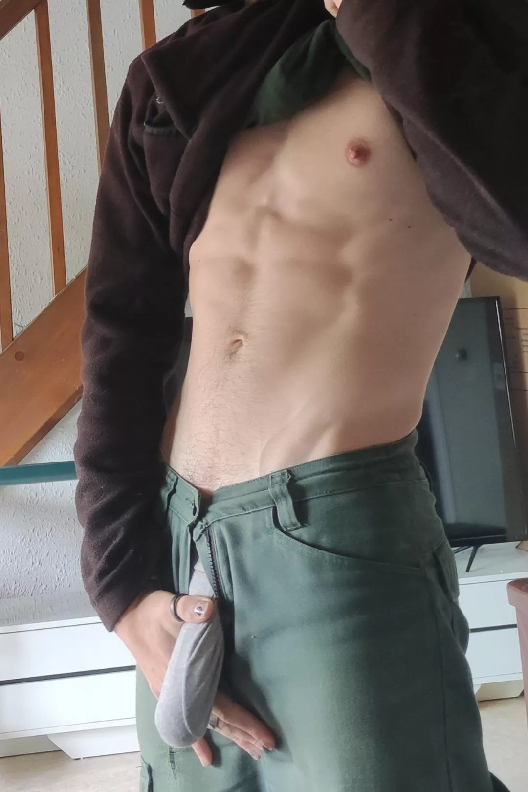 after work 🥵 posted by H4ribo