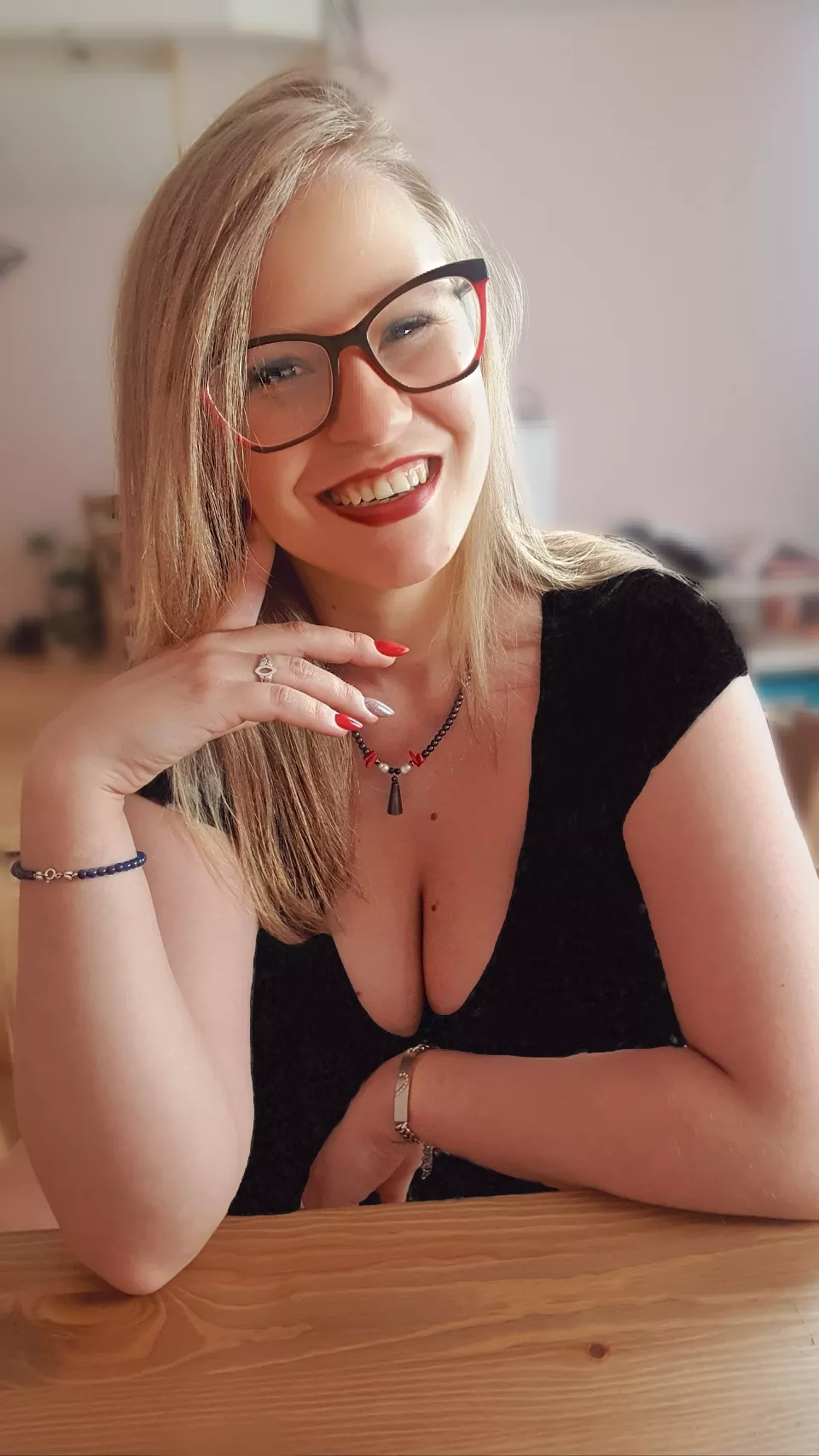 Again, a simple black but spring dress. posted by CukierkowaZgrywuska