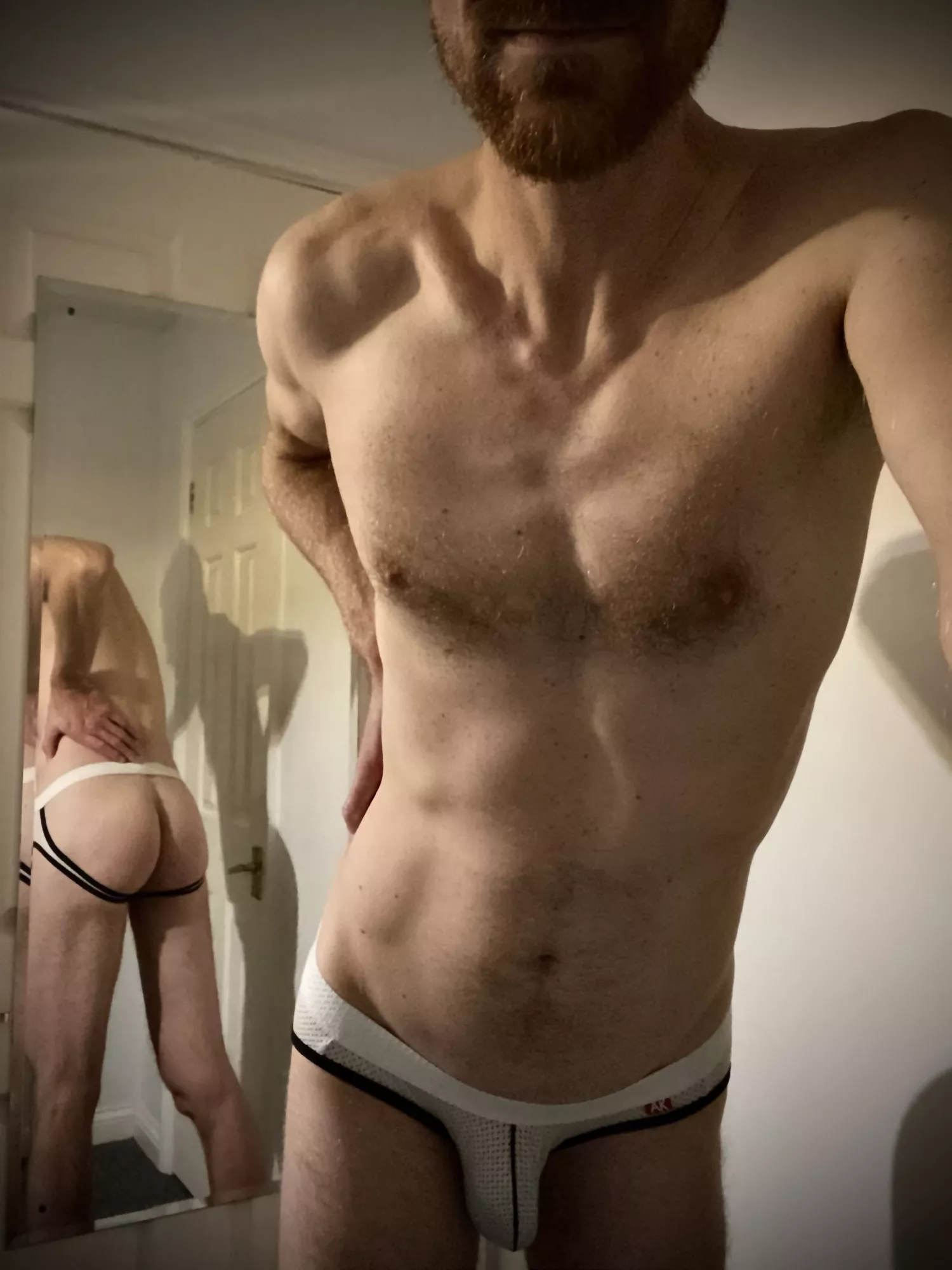 Ah… the humble mirror… posted by restraining-bolt