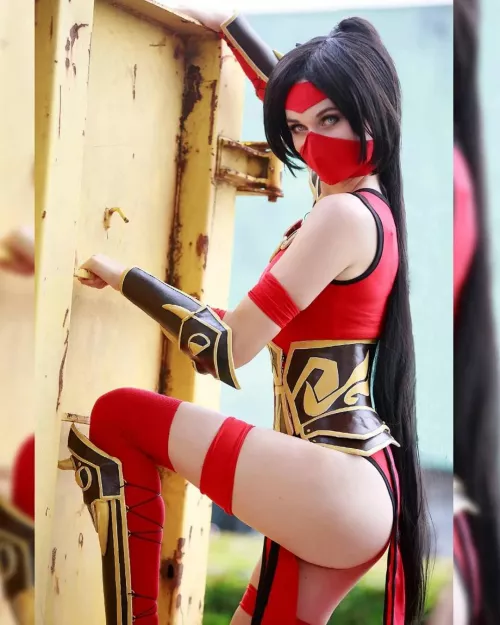 Akali [Leage of Legends] by meleecosplay by ifindcosplay