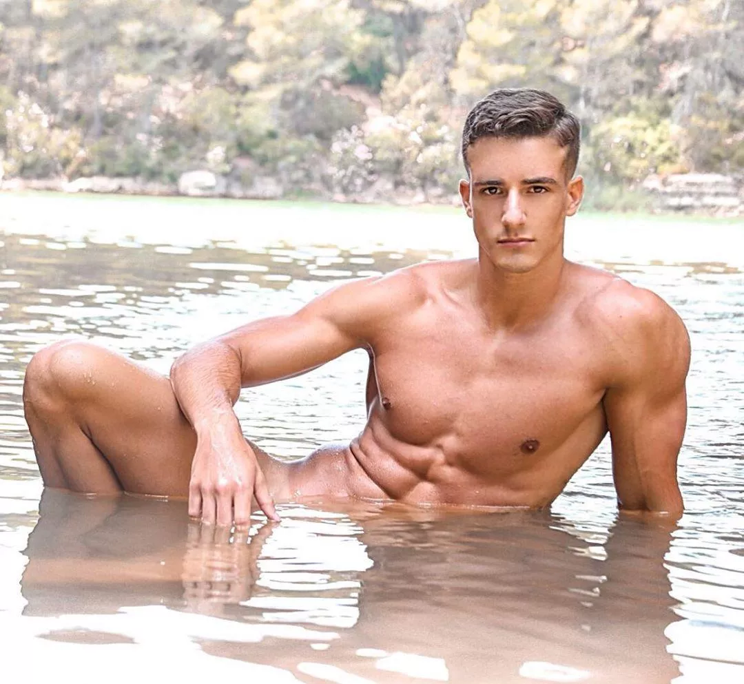 “Aldo Londero by Rafa G. Catala” … posted by neilfromsydney2003