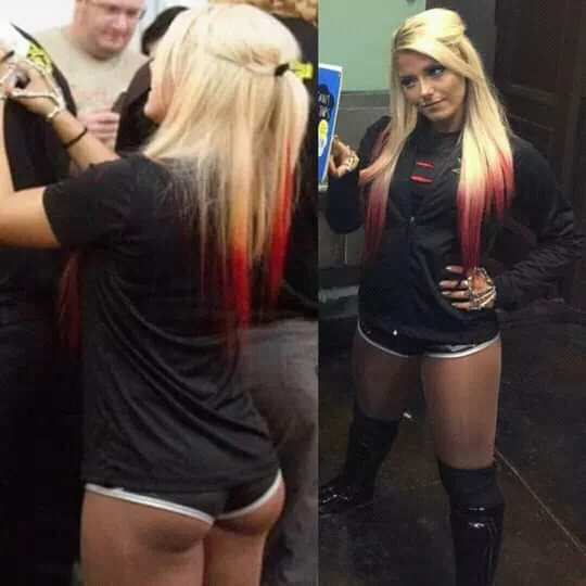 Alexa bliss posted by papapa79