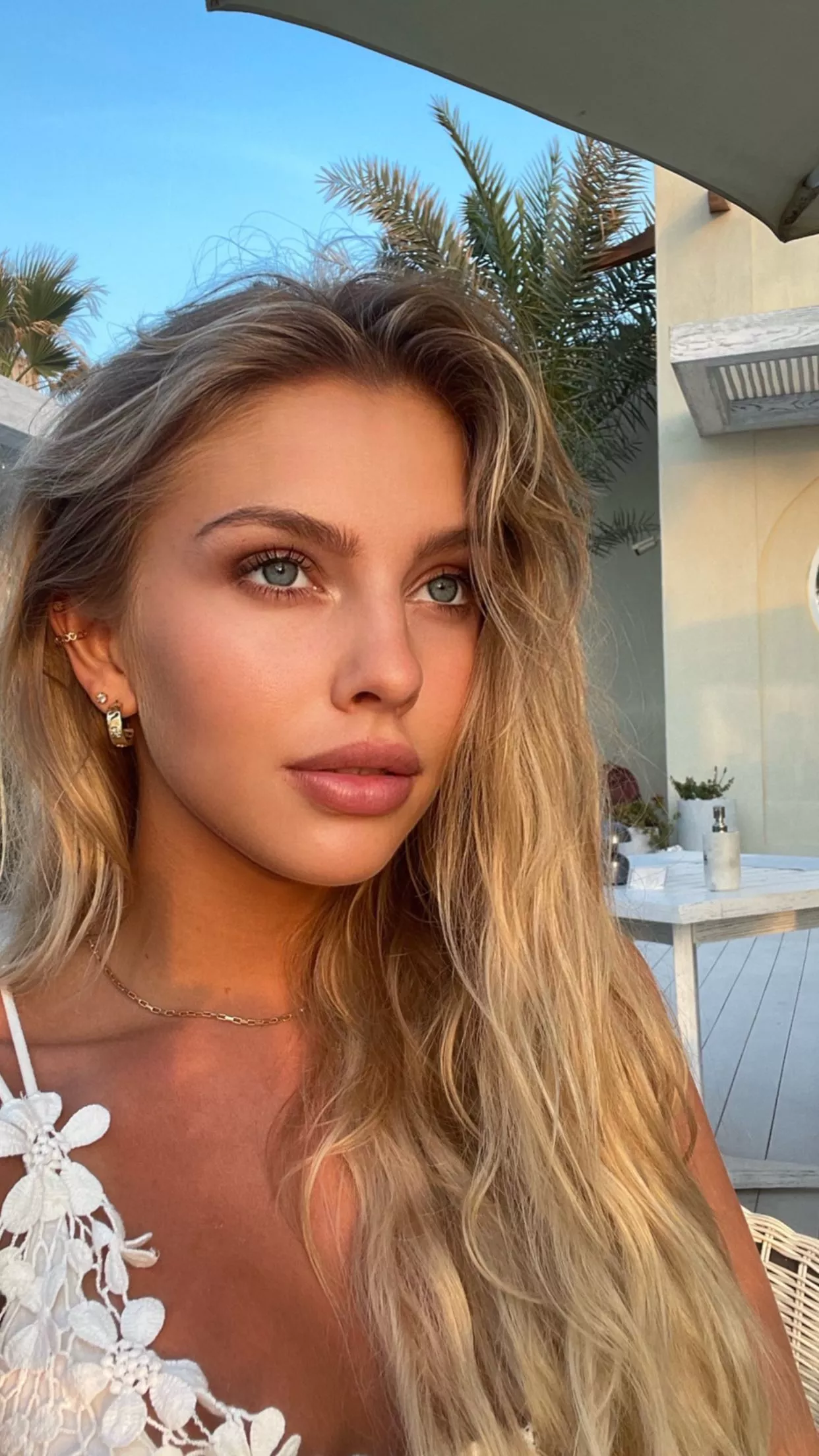 Alexa Breit 2022-04-03 posted by LawnOfTheRay