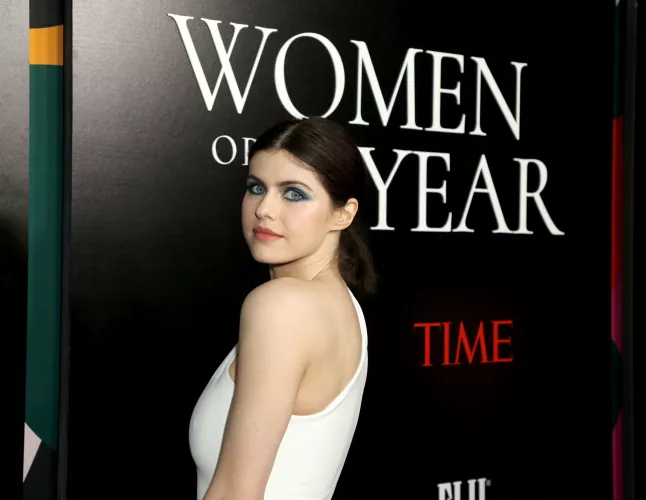Alexandra Daddario (03/08/22) by Yeeeeeftb