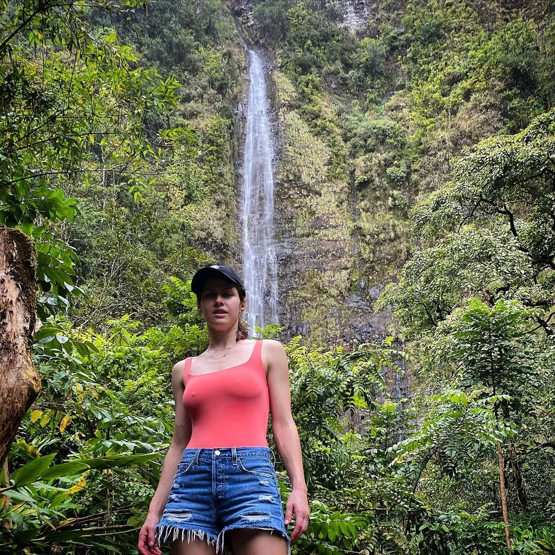 Alexandra Daddario posted by CaliforniaCasanova