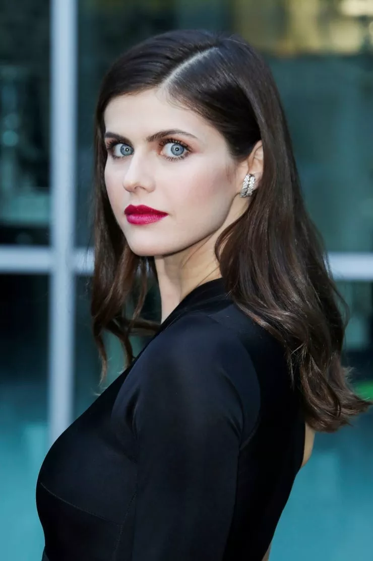 Alexandra Daddario posted by Man_of_culture_112