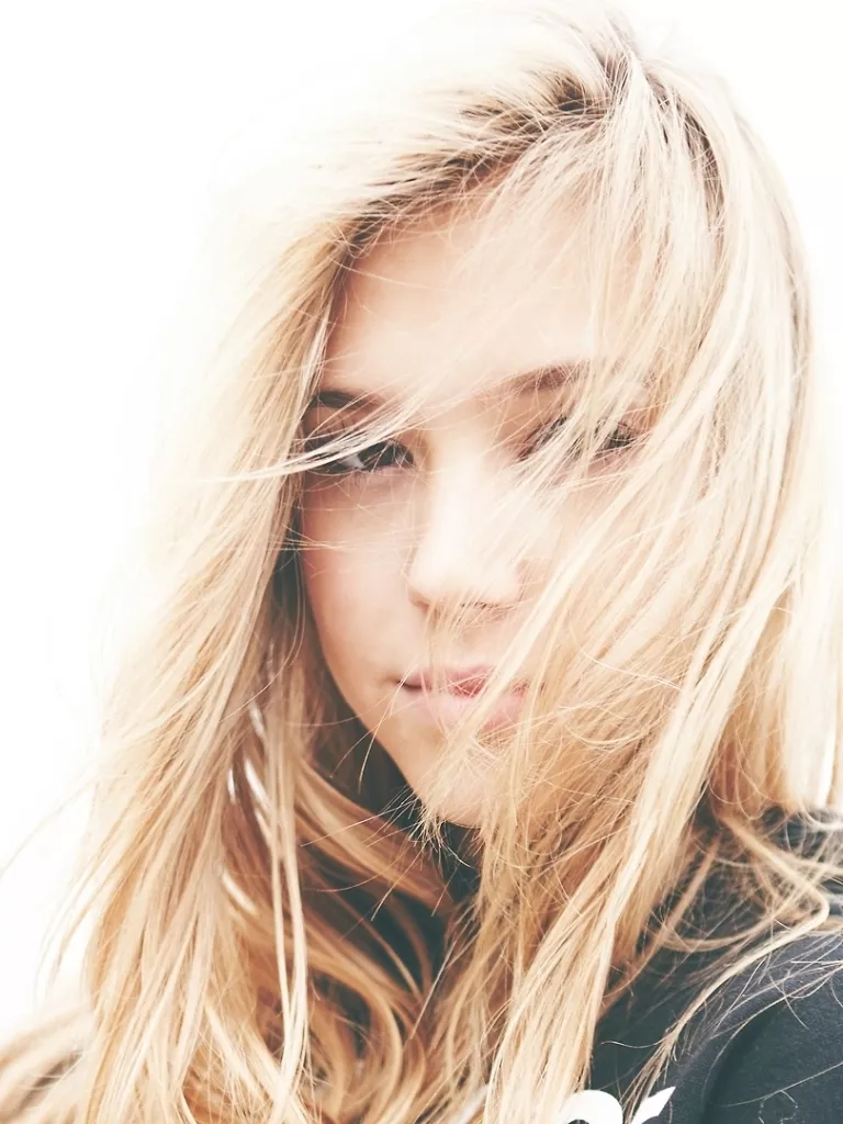 Alexis Ren posted by Stargazer-2893