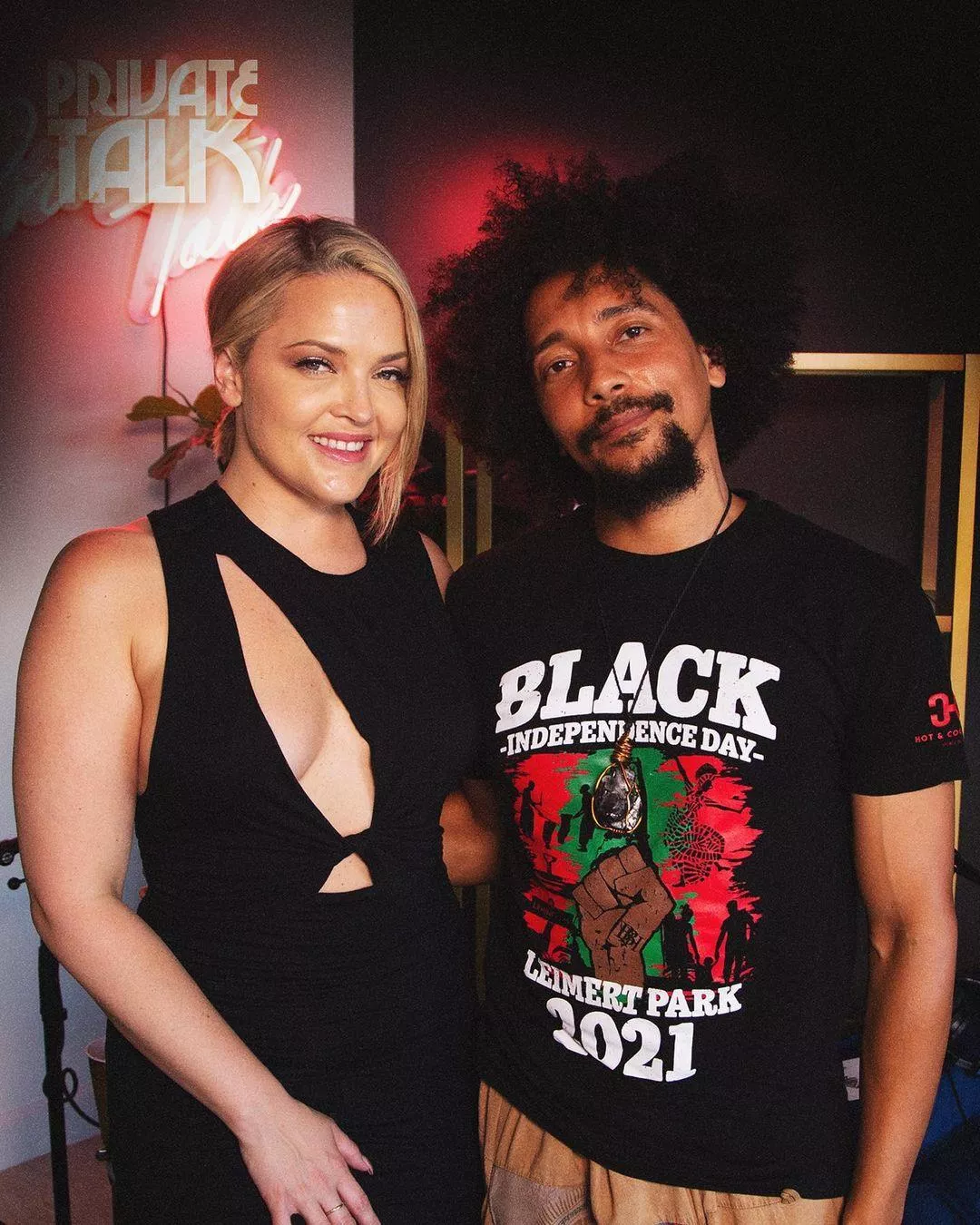 Alexis Texas (@whitegirlpoliticking) [Instagram] posted by Maxwell-95